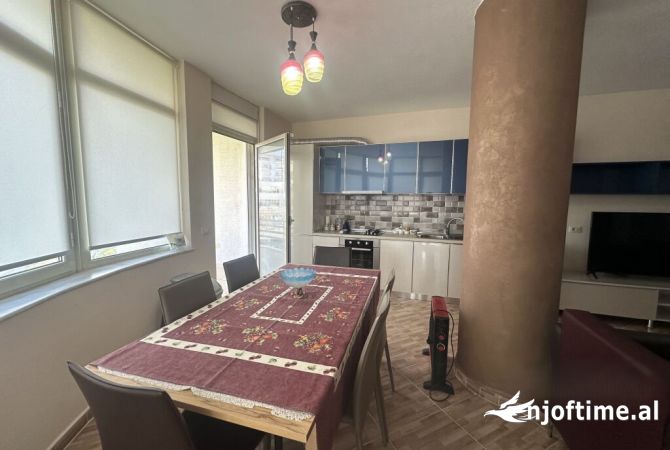 Shtepi me qera 2+1 ne Tirane - 400 Euro