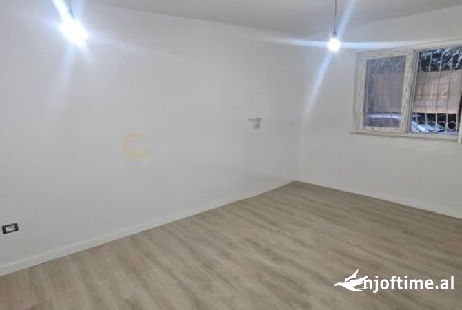 Shtepi ne shitje 2+1 ne Tirane - 103,000 Euro