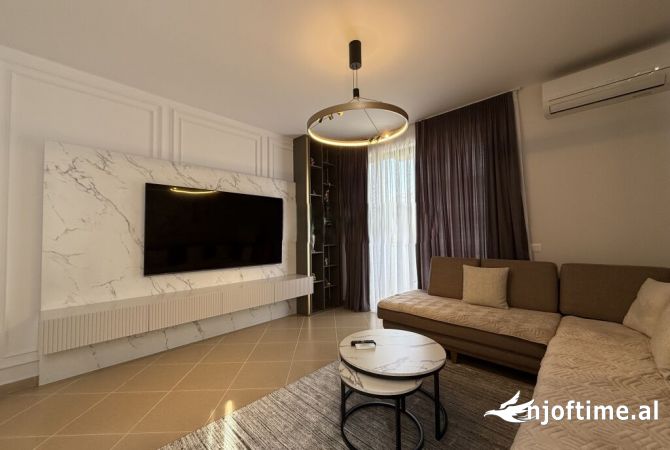 Shtepi me qera 2+1 ne Tirane - 650 Euro