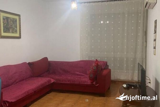 Shtepi me qera 1+1 ne Tirane - 550 Euro