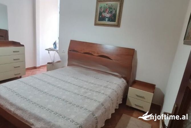 Shtepi me qera 2+1 ne Tirane - 600 Euro