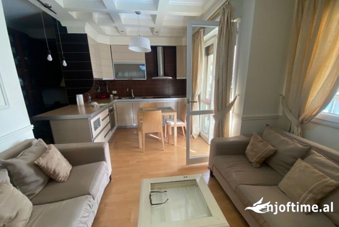Shtepi me qera 2+1 ne Tirane - 600 Euro