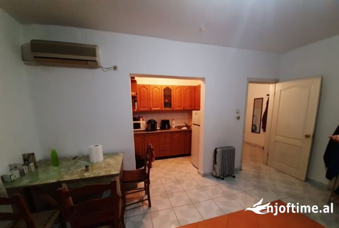 Shtepi ne shitje 1+1 ne Tirane - 90,000 Euro