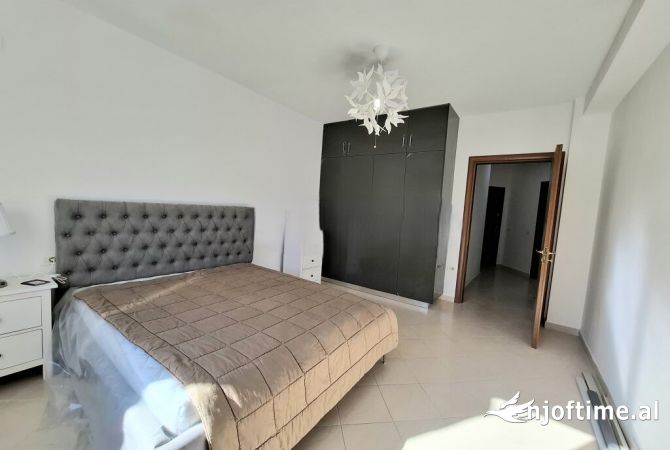 Shtepi me qera 1+1 ne Tirane - 450 Euro