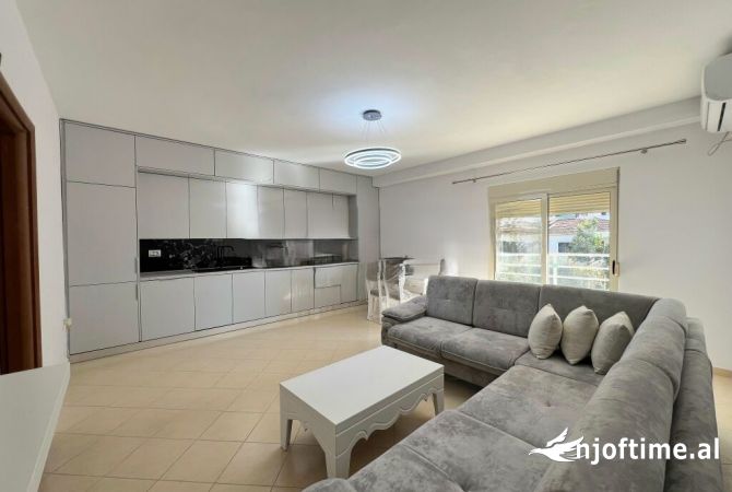 Shtepi me qera 1+1 ne Tirane - 450 Euro