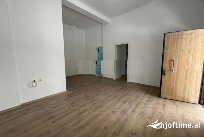 Shtepi ne shitje 2+1 ne Tirane - 85,000 Euro