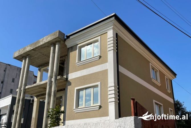 Shtepi ne shitje 3+1 ne Tirane - 950,000 Euro