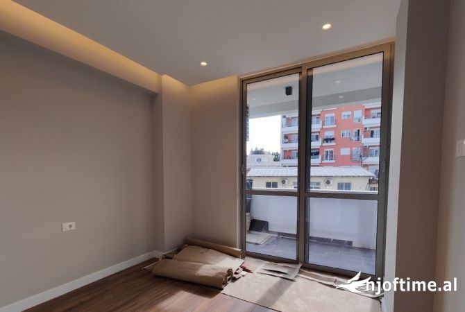 Shtepi me qera 3+1 ne Tirane - 650 Euro