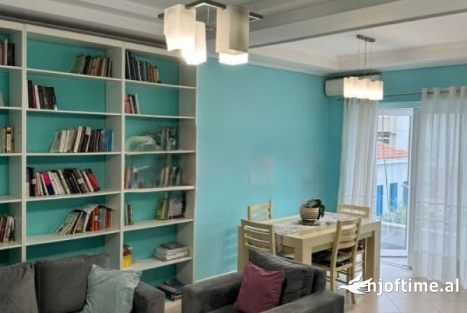 Shtepi me qera 2+1 ne Tirane - 650 Euro