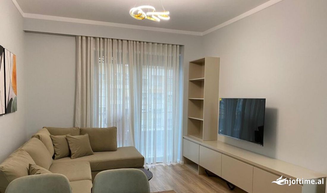 Shtepi me qera Apartament ne Tirane, 2+1, Mobilimi E mobiluar, Pagesa 720  Euro.