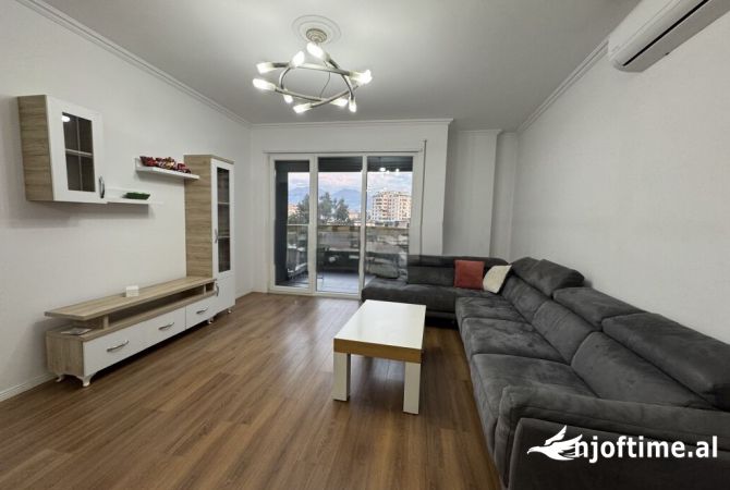 Shtepi me qera 2+1 ne Tirane - 550 Euro