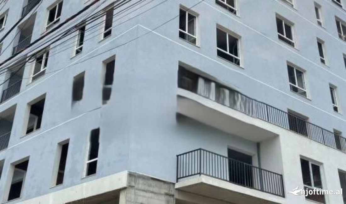 Shtepi ne shitje Apartament ne Tirane, 1+1, Mobilimi Bosh, pa mobiluar, Pagesa 100,000  Euro.