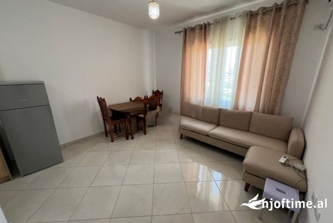 Shtepi me qera 1+1 ne Tirane - 350 Euro