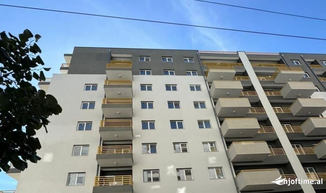 Shtepi ne shitje Apartament ne Tirane, 1+1, Mobilimi Bosh, pa mobiluar, Pagesa 98,000  Euro.