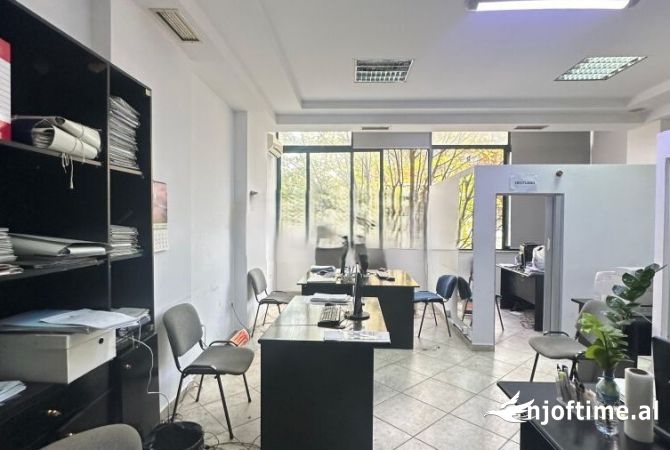 Ambient biznesi ne shitje 3+1 ne Tirane - 150,000 Euro