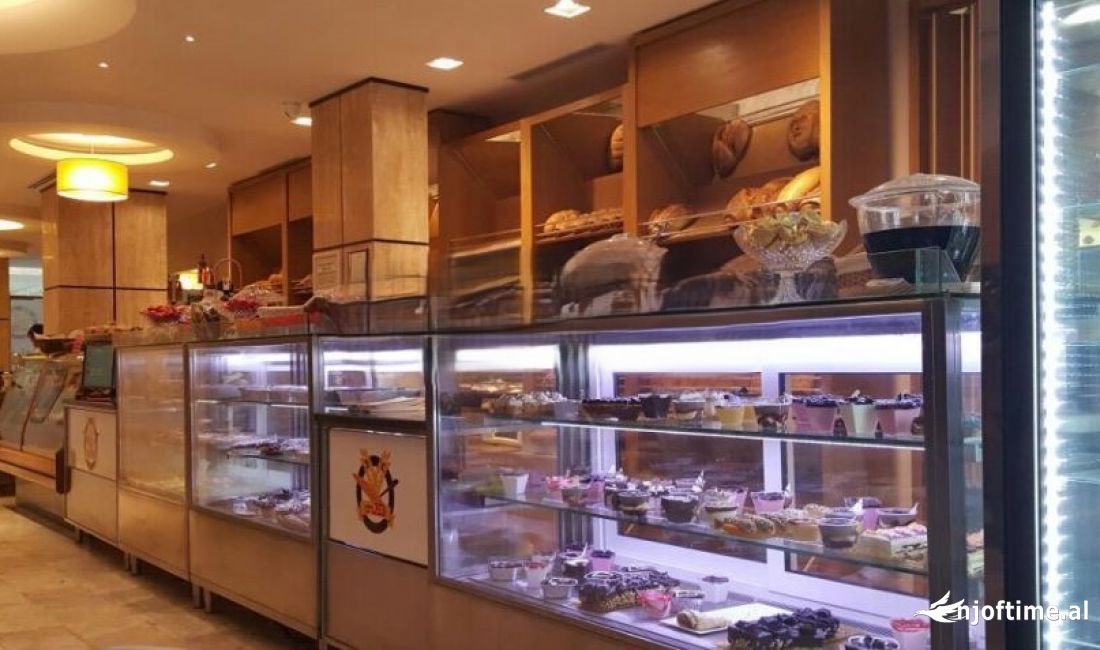 JEPET ME QIRA BAR KAFE FURRE BUKE 1,500 Euro /Muaj