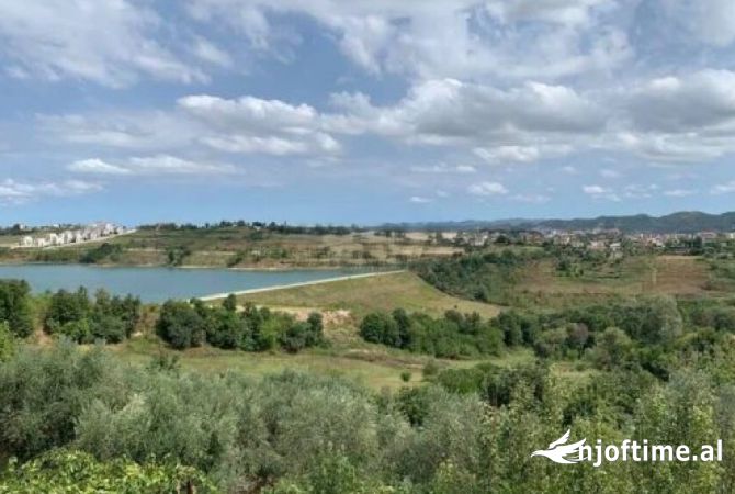 Terreno in vendita  a Tirana - 560,000 Euro