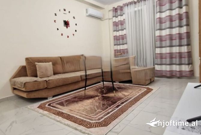 Shtepi me qera 1+1 ne Tirane - 450 Euro