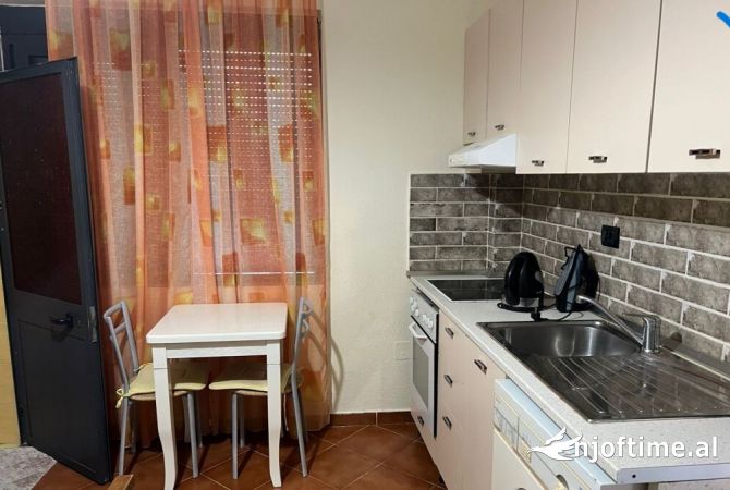 Shtepi me qera Garsoniere ne Tirane - 350 Euro
