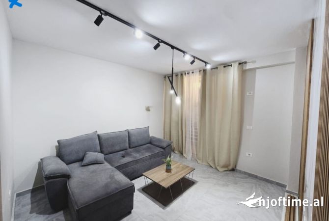 Shtepi ne shitje 2+1 ne Tirane - 84,000 Euro