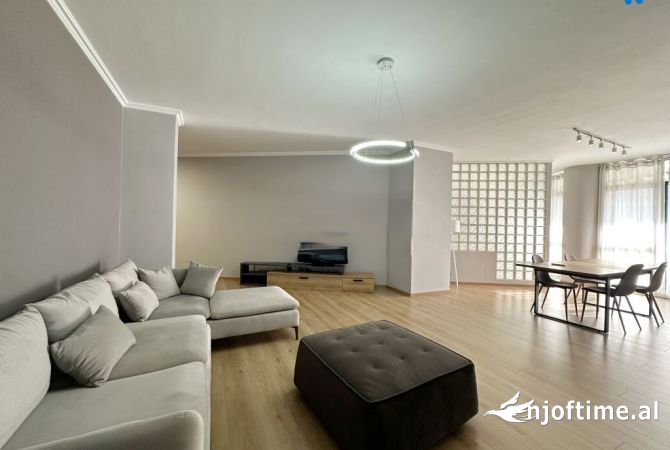 Shtepi me qera 3+1 ne Tirane - 1,500 Euro