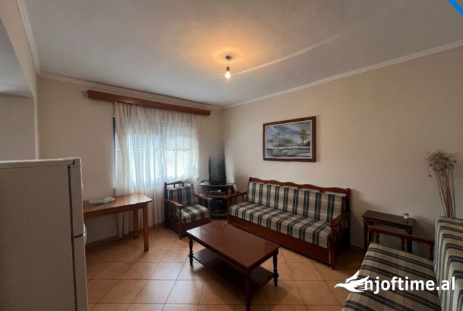 Shtepi me qera 1+1 ne Tirane - 350 Euro