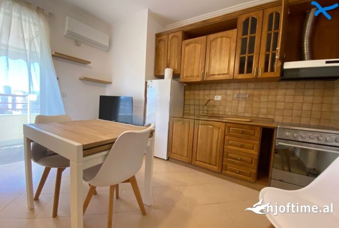 Shtepi me qera Garsoniere ne Tirane - 380 Euro
