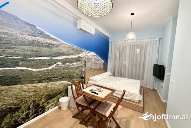 Shtepi me qera 4+1 ne Tirane - 1,000 Euro