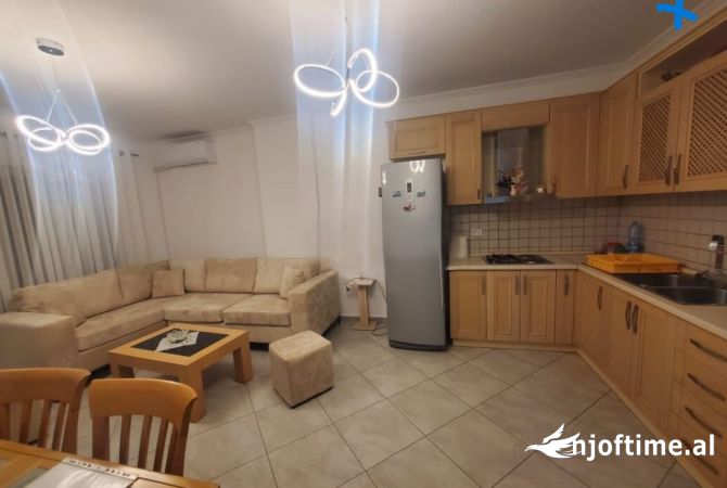Shtepi me qera 1+1 ne Tirane - 550 Euro