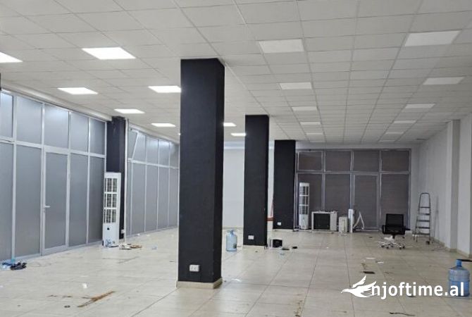 Ambient biznesi me qera 1+1 ne Tirane - 2,300 Euro
