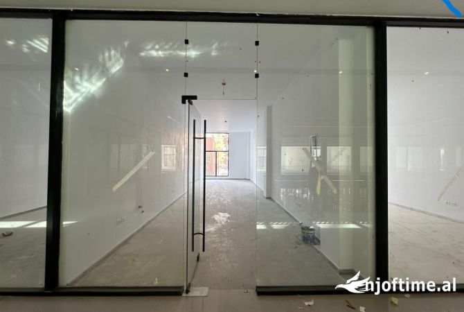 Ambient biznesi me qera 1+1 ne Tirane - 1,500 Euro