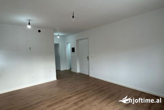 Shtepi ne shitje 1+1 ne Tirane - 75,000 Euro