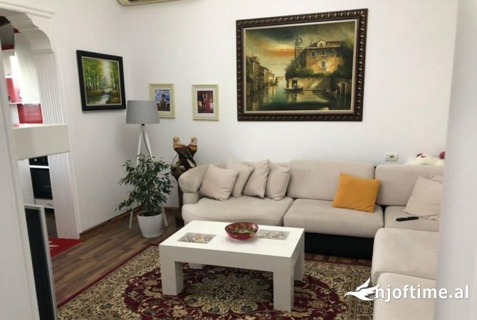 Shtepi me qera 2+1 ne Tirane - 500 Euro