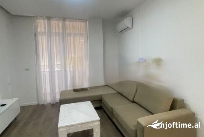 Shtepi me qera 1+1 ne Tirane - 450 Euro