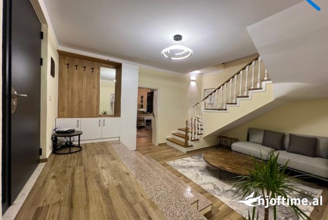 Shtepi me qera 5+1 ne Tirane - 1,500 Euro