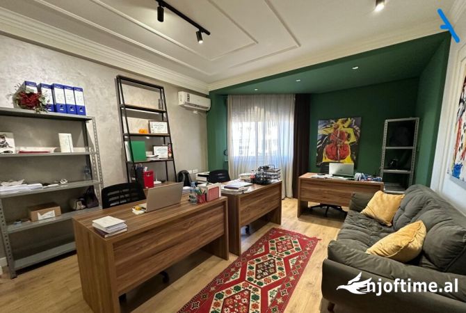 Ambient biznesi me qera 3+1 ne Tirane - 500 Euro