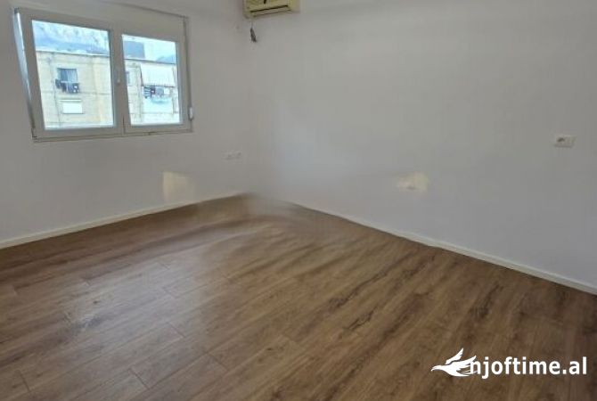 Shtepi ne shitje 1+1 ne Tirane - 79,000 Euro