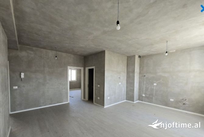 Shtepi me qera 3+1 ne Tirane - 650 Euro
