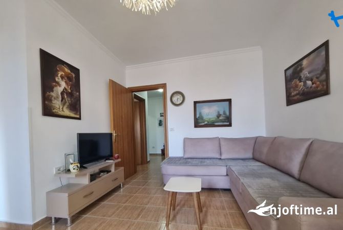 Shtepi me qera 2+1 ne Tirane - 550 Euro