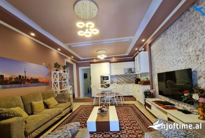 Shtepi me qera 2+1 ne Tirane - 650 Euro