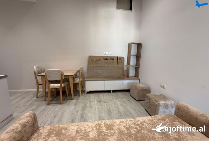 Shtepi me qera 1+1 ne Tirane - 450 Euro