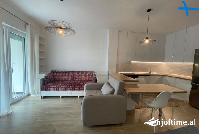 Shtepi me qera 1+1 ne Tirane - 800 Euro