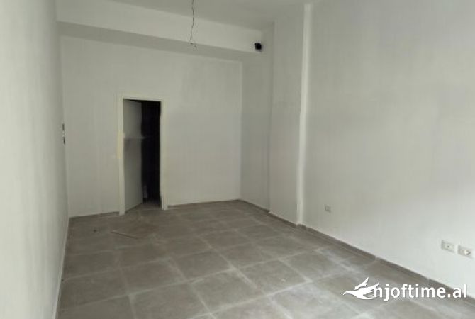 Shtepi me qera Garsoniere ne Tirane - 350 Euro