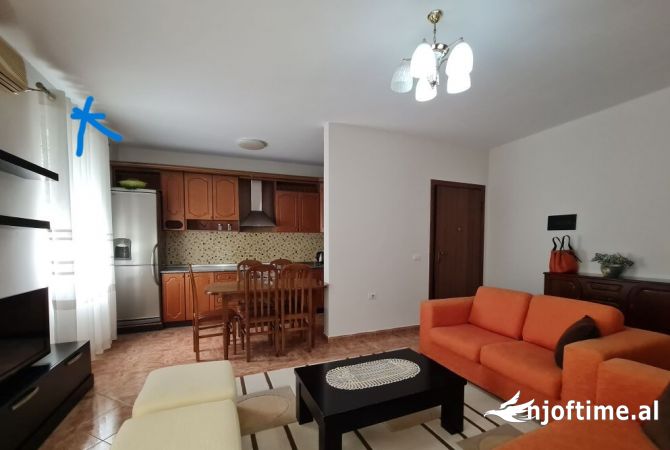 Shtepi me qera 2+1 ne Tirane - 700 Euro