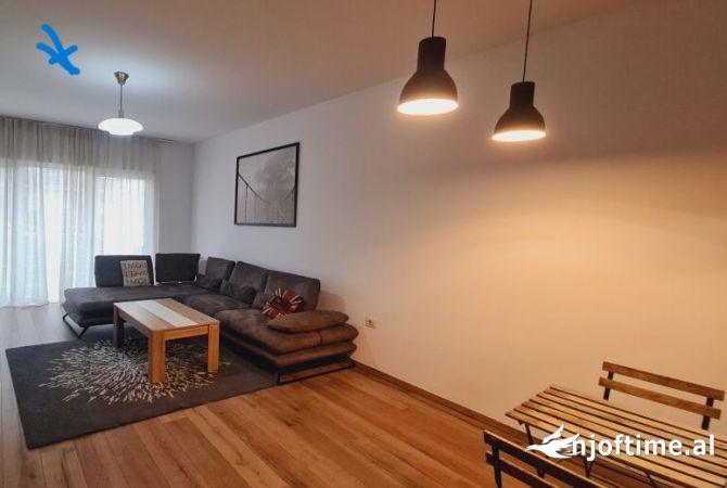 Shtepi me qera 2+1 ne Tirane - 700 Euro
