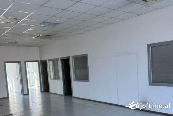 Ambient biznesi me qera 1+1 ne Tirane - 2,800 Euro
