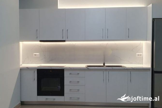 Shtepi me qera 1+1 ne Tirane - 550 Euro
