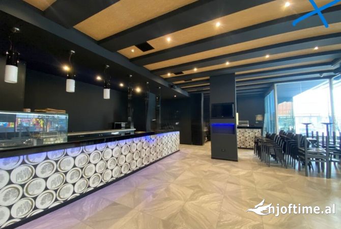 Ambient biznesi me qera 2+1 ne Tirane - 1,000 Euro