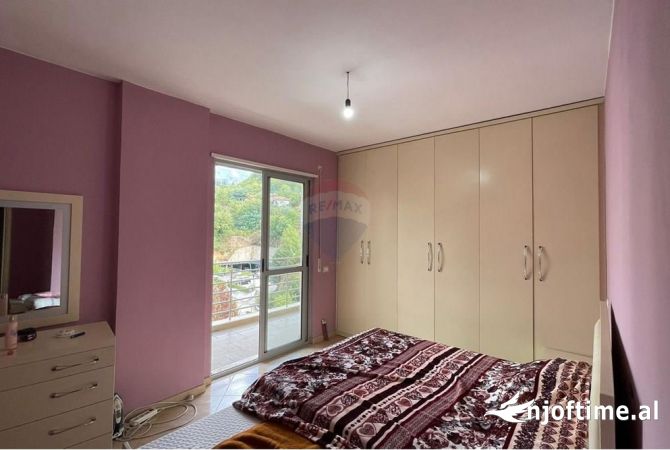 Shtepi me qera 5+1 ne Tirane - 600 Euro