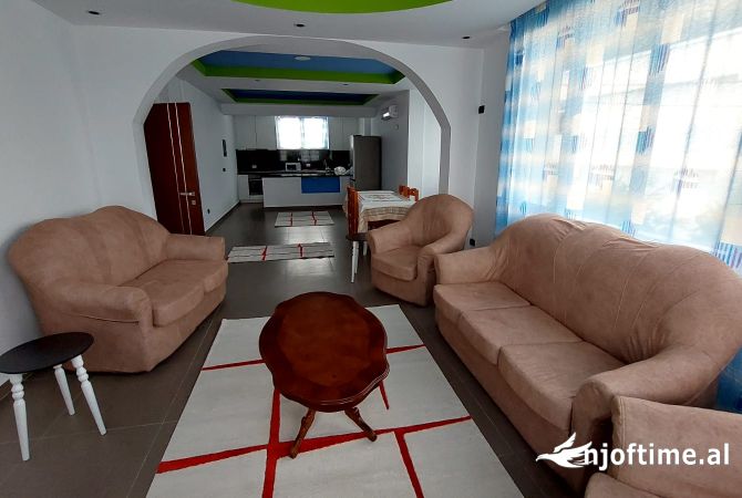 Shtepi me qera 3+1 ne Tirane - 300 Euro